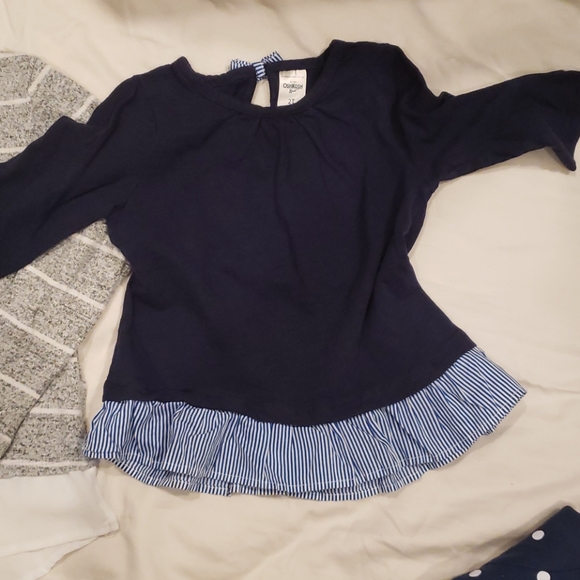 Bundle of 4 girls shirt - Picture 3 of 5